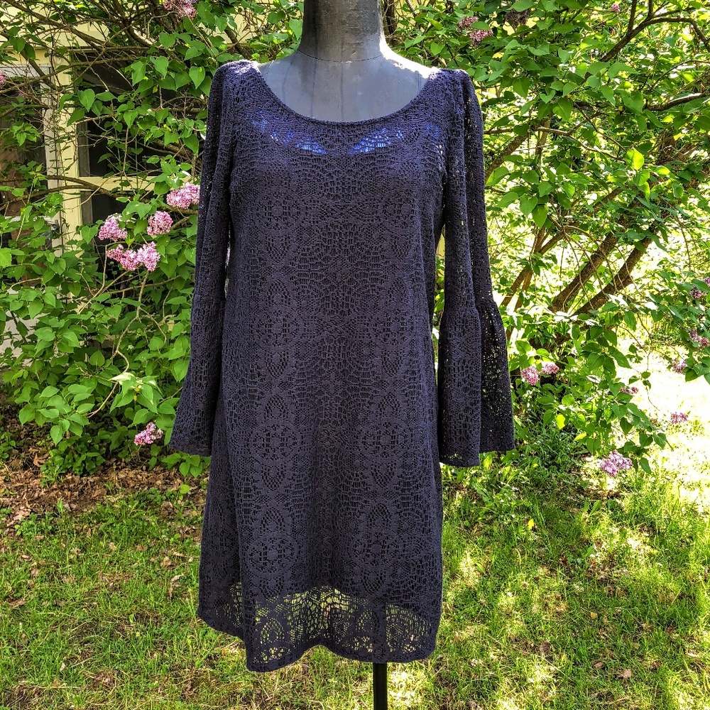 *3 for 15* Lace Dress Navy Blue Bell Sleeves Med